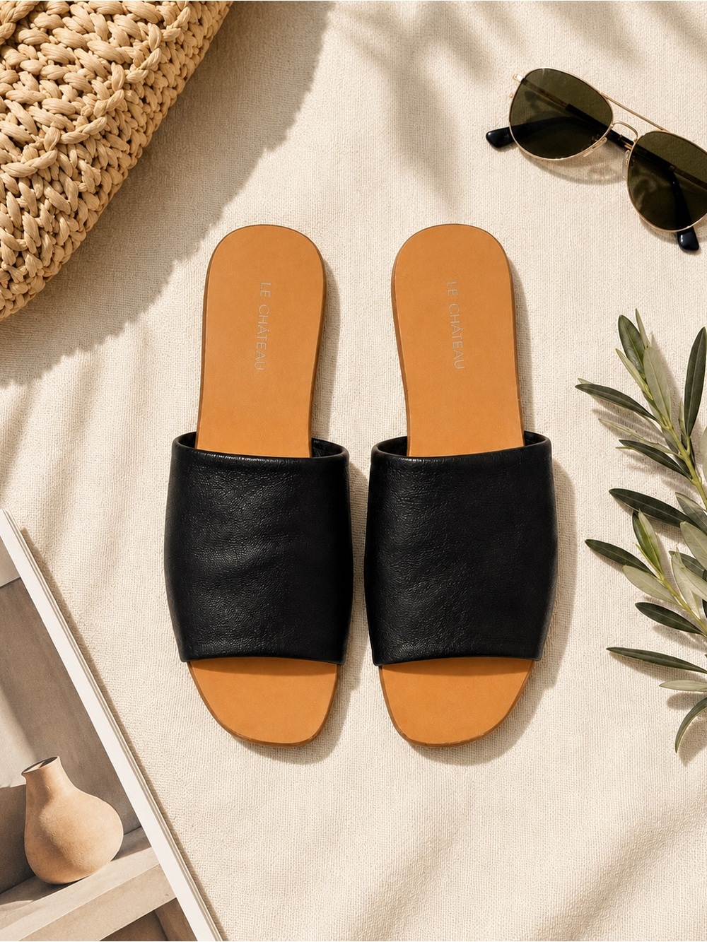 le chateau Black Slide Sandals | Minimalist Leather Summer Slides | Size 8 - Picture 3 of 5